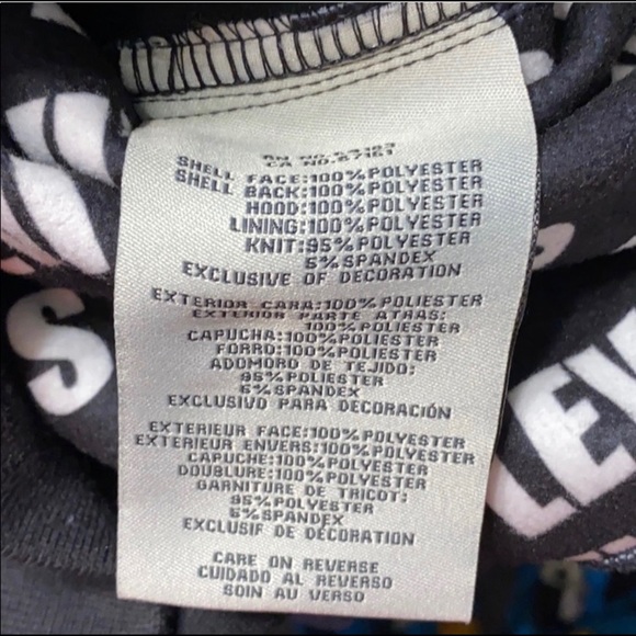 SOLD! Mens Levi’s soft Shell Varsity Jacket sz M - Picture 5 of 5